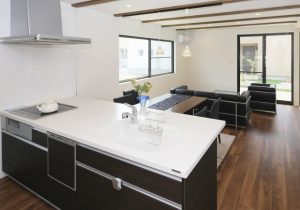 カウンターキッチンにリフォームするメリットとは