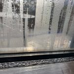 なぜ窓は結露するの？解決策は？