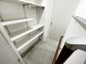 玄関をすっきりと！シューズクロークの魅力