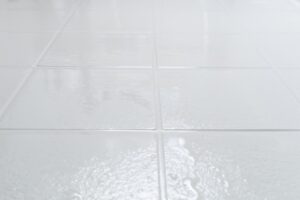 安全性と家事の負担を減らすお風呂の床だけリフォーム