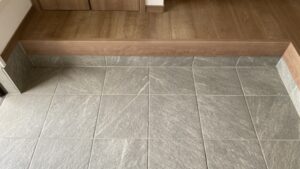 使いやすい玄関に！玄関の上がり框について