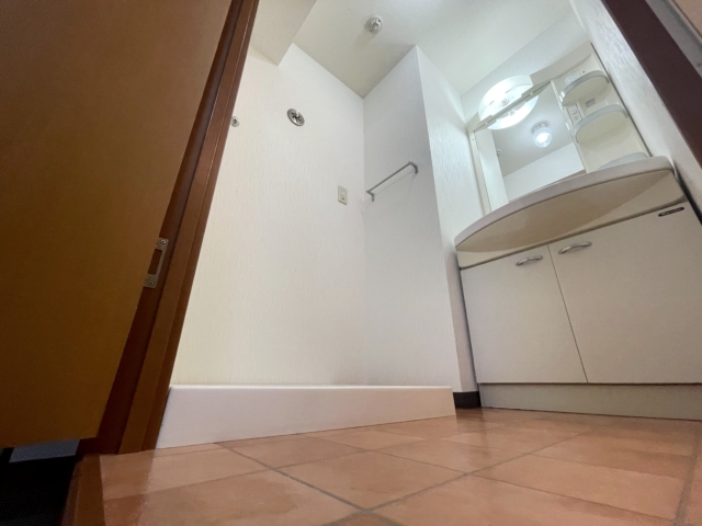 洗面所は床が腐りやすい！？おすすめの床材とリフォームについて