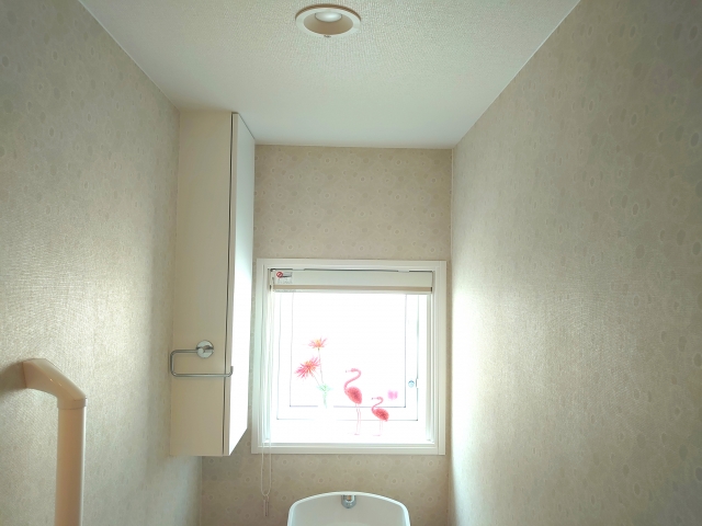 トイレに窓は必要？～メリットデメリット編～