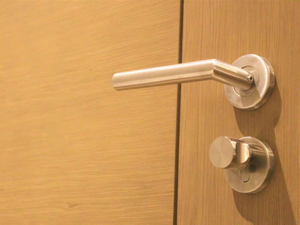 空き巣対策！玄関のリフォーム