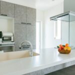 キッチンリフォーム！オイルガードは付ける？付けない？