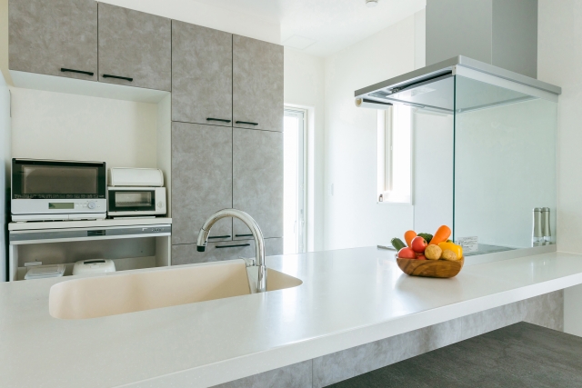 キッチンリフォーム！オイルガードは付ける？付けない？