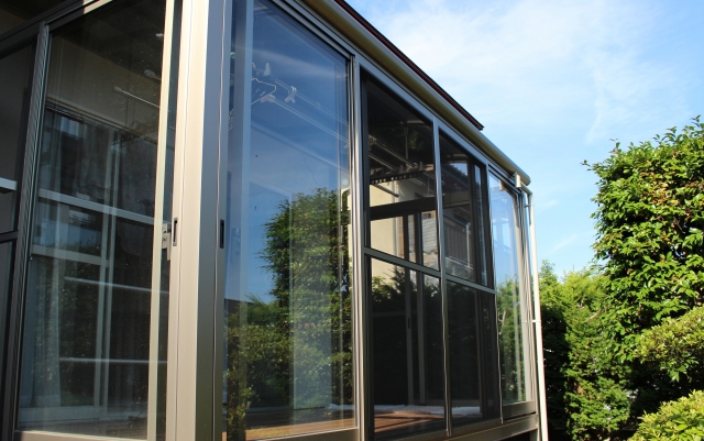 テラスを有効活用！テラス囲いでサンルームに変身