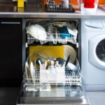 フロントオープンタイプVSスライドオープンタイプ！どっちの食洗機が便利？