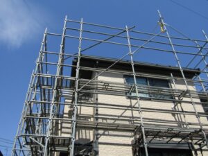 築10年過ぎたら要注意！外壁塗装のタイミングと見極め方