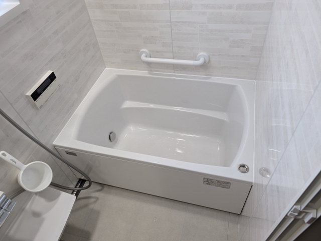 冬でもずっと温かい！家族の入浴時間がバラバラでも安心な高断熱浴槽の魅力